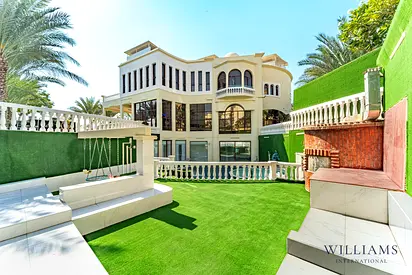MAIN LAKE VIEW | 8 BEDROOMS | LARGE VILLA