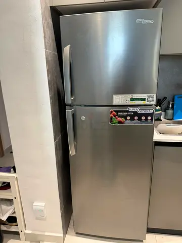 Super gernal 410 litter Freezer Refrigerator - Good Condition