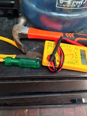 I am carpenter and all-rounder Low price in Dubai