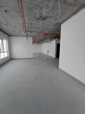 للإيجار في المجاز مكاتب فاخرة بمساحة 1700 قدم نماذج متعددة تبدأ من 90000 حتى 120000 درهم حتى 6 دفعات موقع مميز جاهز للتسليم