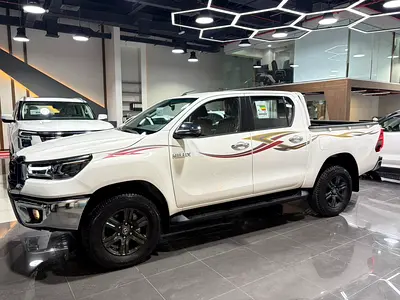 Toyota Hilux Double Cab GLX 2026 4WD 2.7L GCC Specs