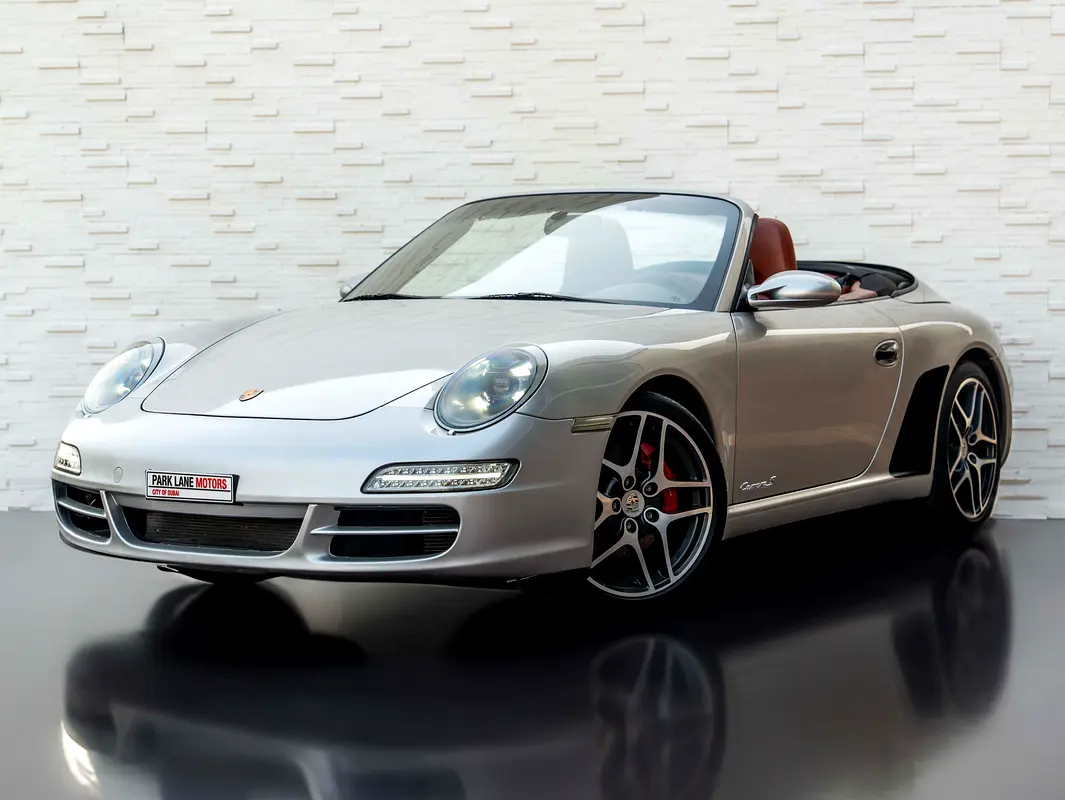 Porsche 911 2006 — photo 1 of 20
