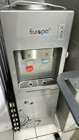 Europa hot and cold dispenser