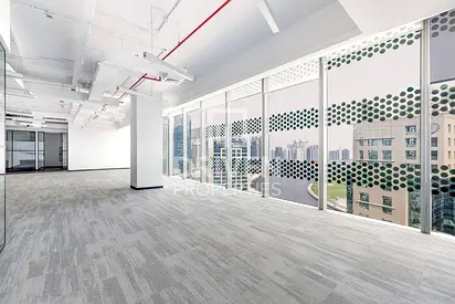 Fully Fitted Office | Huge Layout | Vacant