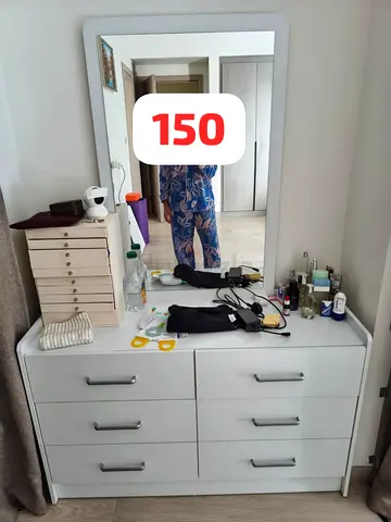 Beauty cabinet