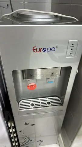 Europa hot and cold dispenser