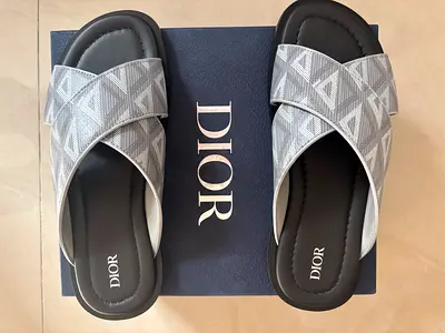 Dior Men’s Alias sandals in grey