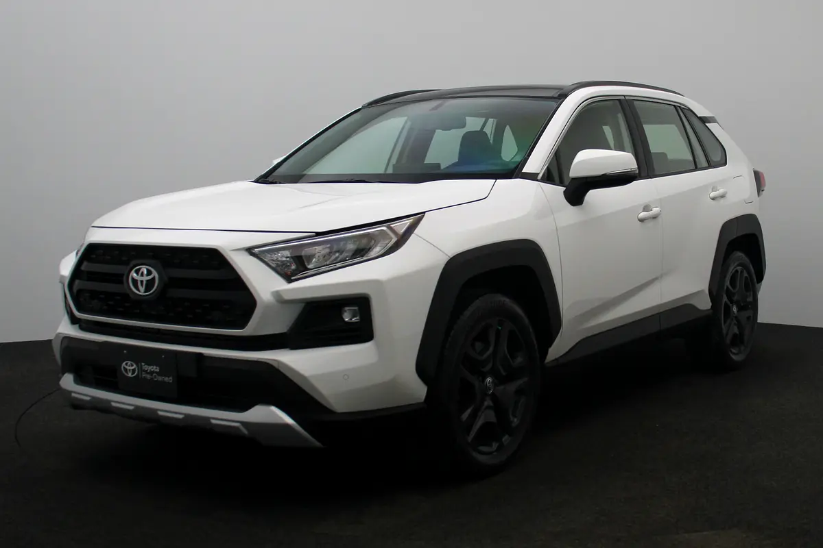 Toyota Rav 4 2024 — photo 1 of 20