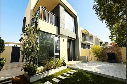 Landscaped Garden | Vacant | Prime Family Location