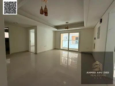 Brand new luxury apartment with 1 month free. 3 bedrooms, spacious hall, equipped kitchen, 3 bathro