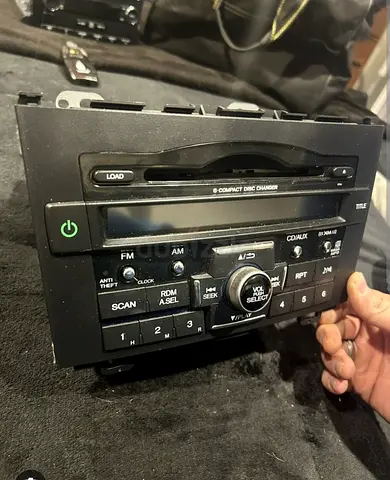 2010 model Honda crv factory audio system