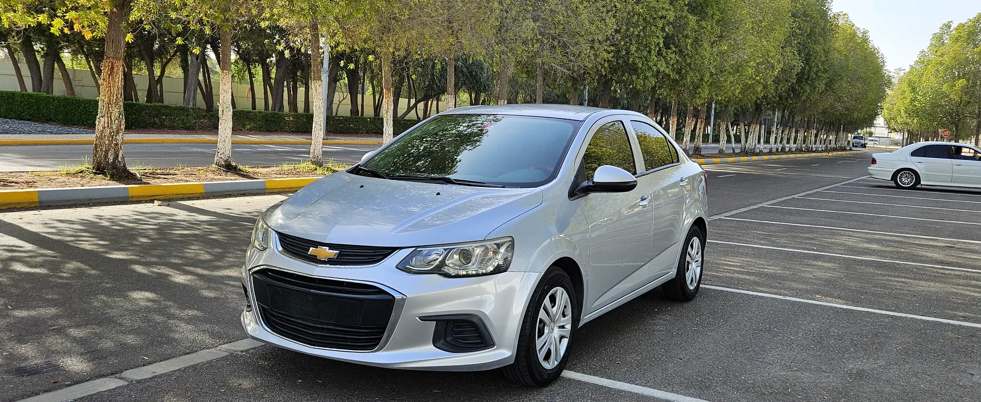 Chevrolet Aveo 2018 — photo 1 of 17