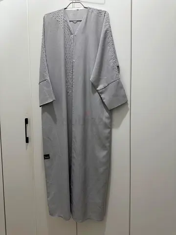 grey abaya