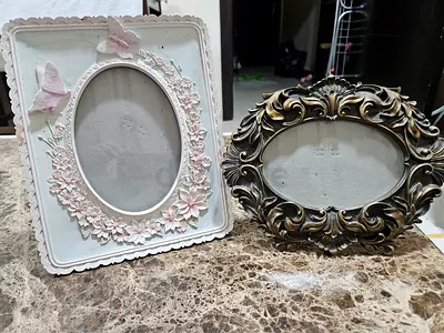 Set of 2 decorative picture frames for sale in elegant vintage-inspired designs
