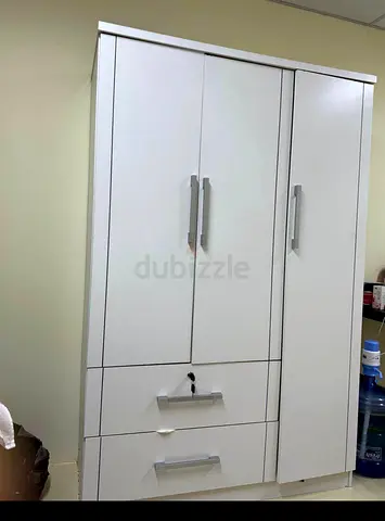White 3-Door Wardrobe with Drawers