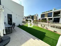 Single Row | Landscaped Garden | Prime Community