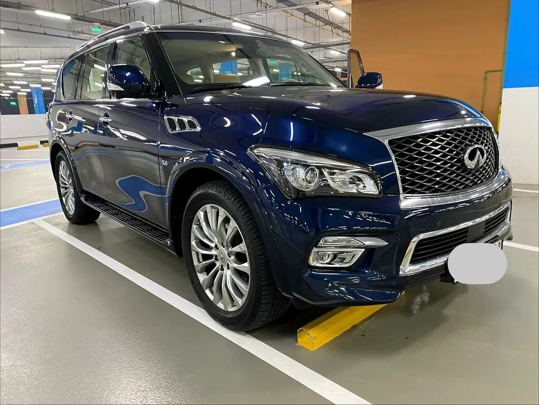 Infiniti QX80 2016 — photo 1 of 17