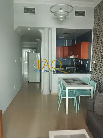 Distress deal!!furnished with balcony parking@60k 4 chques