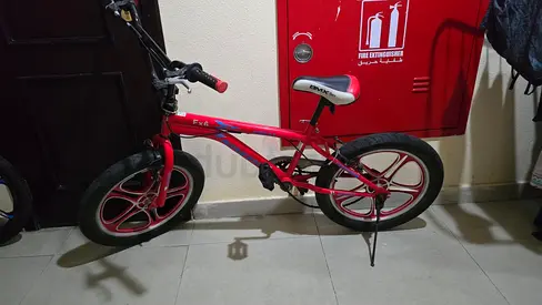 Kids 22-inch Bicycle with Training Wheels, Basket and Rear Rack - Good Condition,