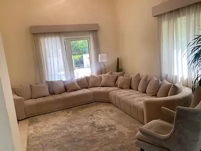 Like A New Condition High Quality Chattels and more premium quality  Corner sofa