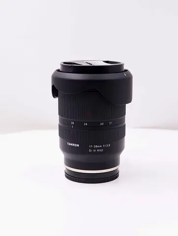Tamron 17-28mm f/2.8 Di III RXD (Sony E) - Lightweight Wide-Angle Zoom Lens