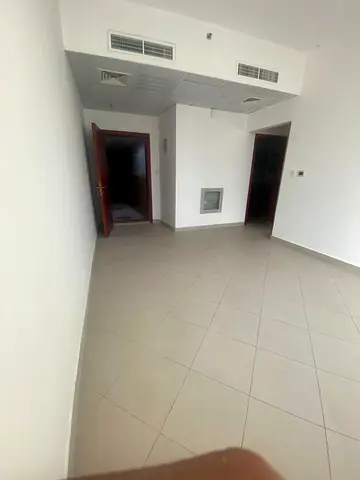 Spacious apartment for rent in Al Majaz 1 near Al Noor Mosque – prime location and large spaces in