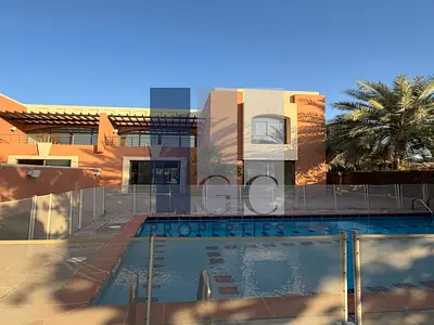 Stunning 5BD Villa | Airy Balcony | Private Pool