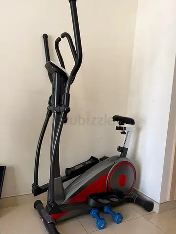 Elliptical Cross Trainer with Adjustable Seat