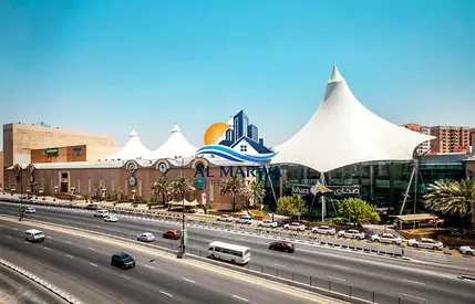 Spacious Studio On Dubai Border With Wardrobes Family Building