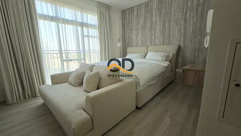 Fully furnished Studio available for rent in Uptown!!!