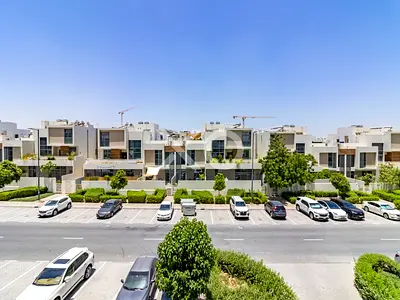 Upgraded | Large Balcony | Exclusive | VOT