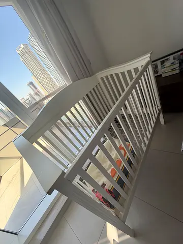 Baby crib