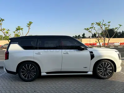 Nissan Patrol LE Platinum City 2026 - GCC Specs - Relatively New!