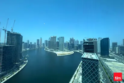 Vacant | Canal View | High Floor | Modern Living