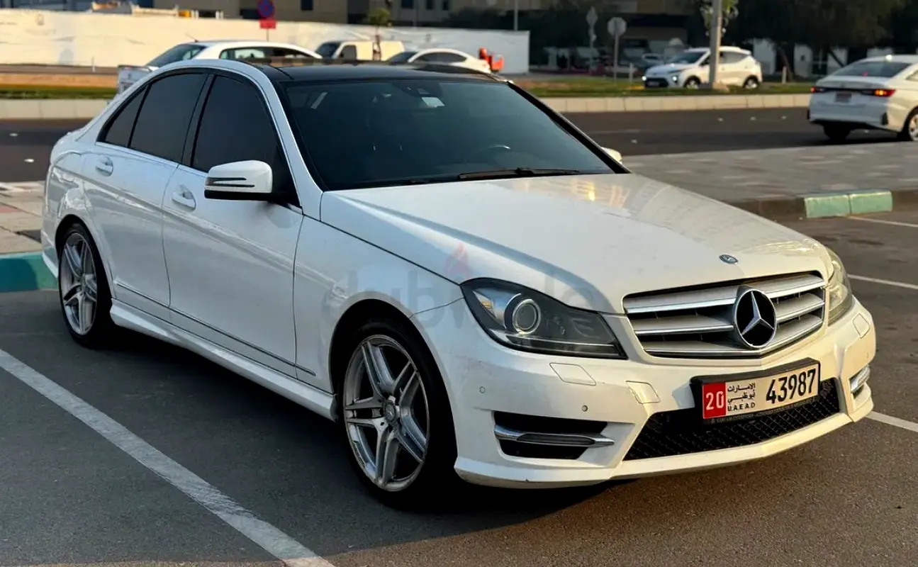 Mercedes-Benz C-Class 2014 — photo 1 of 3