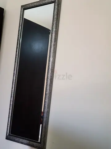 MIRROR Decorative Hanging Mirror with Ornate Frame