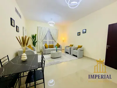 شقة VIP أول ساكن - إطلالة رائعة بجوار فندق العين بالاس وأسواق العين.
