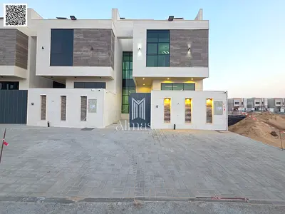 Two-story villa with a roof, European design, super deluxe finishing, price including registration