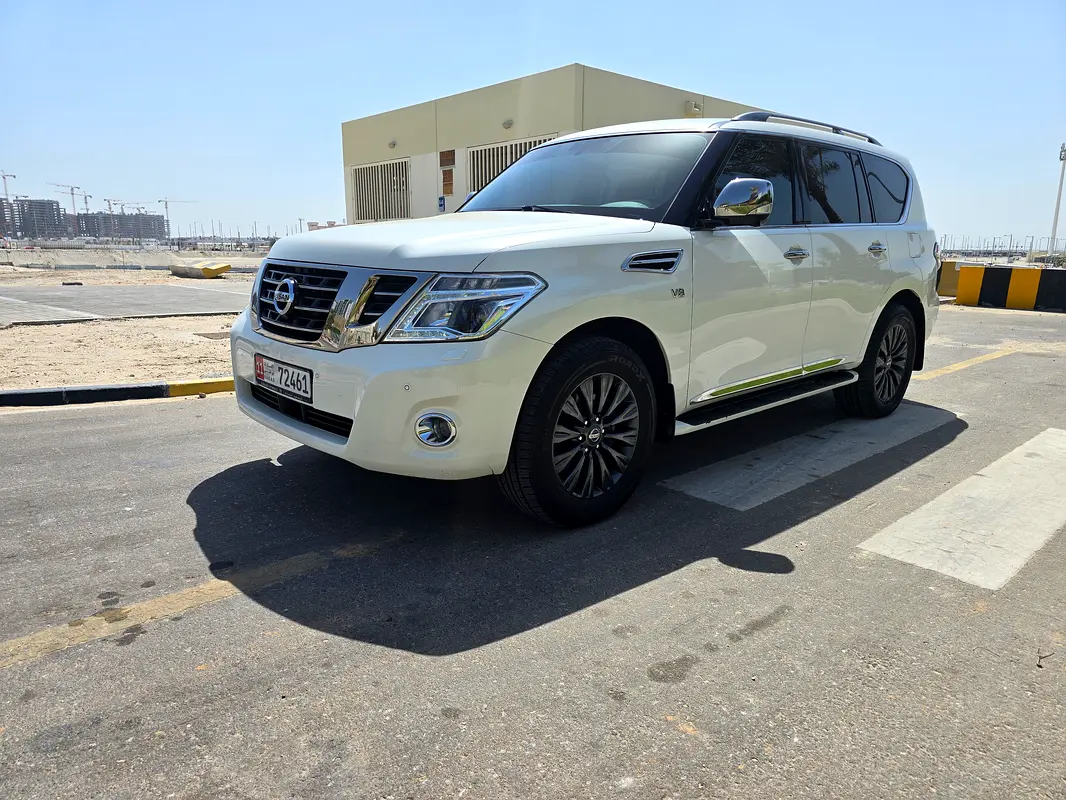 Nissan Patrol 2019 — photo 1 of 20