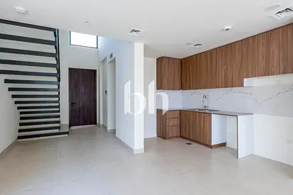 Single Row | Close to Pool and Park | Vacant
