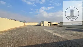 A yard for rent, 29,000 square feet, with a canopy, workers' rooms, and 38 kilowatt electricity.
