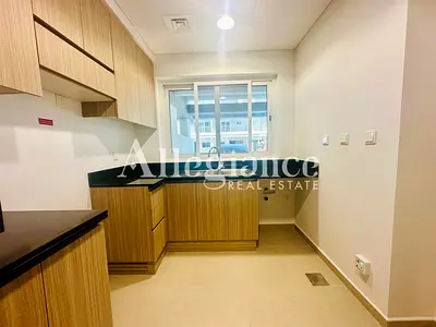 Brand New | 4 bedrooms | Good Deal | Middle unit