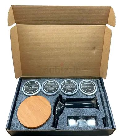 Smoke cap with flamethrower, cocktail smoker set containing sawdust