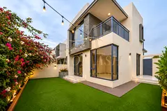 SINGLE ROW | CORNER UNIT | VACANT