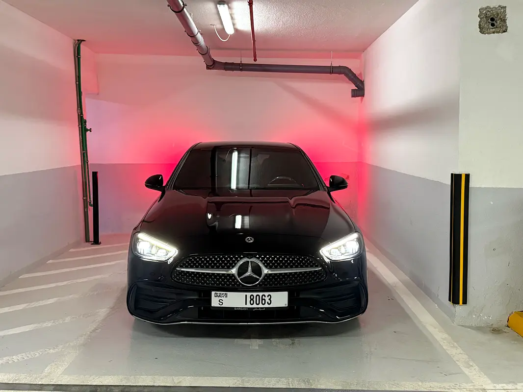Mercedes-Benz C-Class 2025 — photo 1 of 20