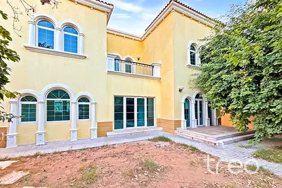 Internal | D5 | Large Plot | DBS | Vacant