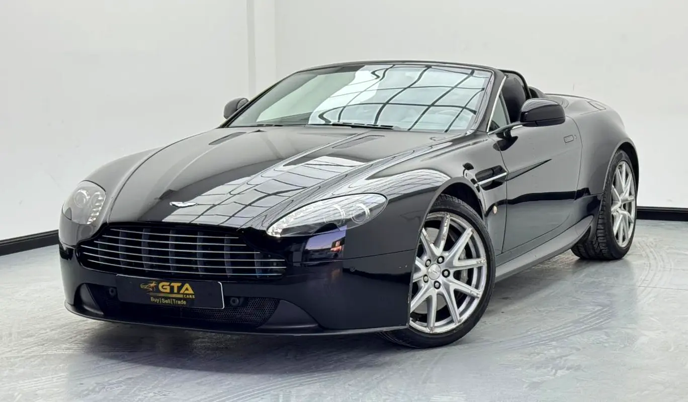 Aston Martin Vantage 2013 — photo 1 of 14
