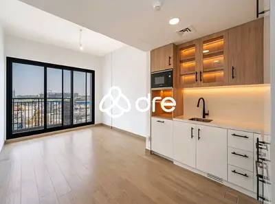 Pool View l Fitted Appliances l High Floor