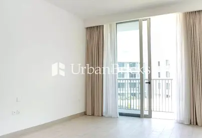 Large Studio |Chiller Free | Rare U-Shaped Kitchen