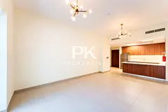 15th August |Huge Layout |Luxury Living |Nr Metro